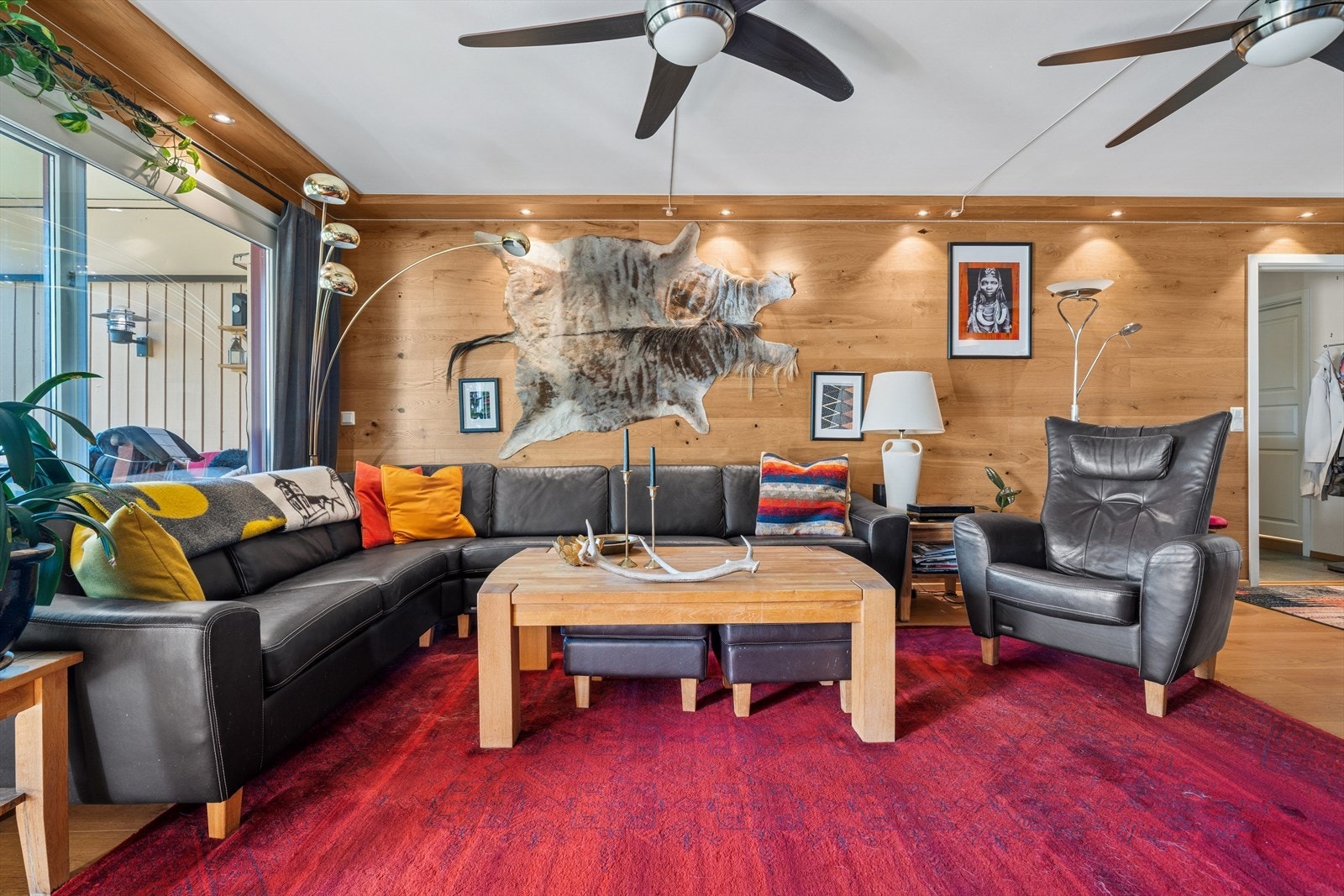 Stuen er et sosialt samlingspunkt for familie og venner. Galleribilde