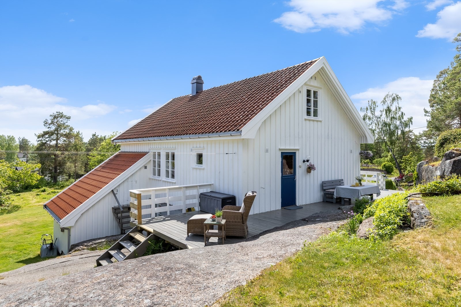 Uteplass på baksiden av boligen Galleribilde