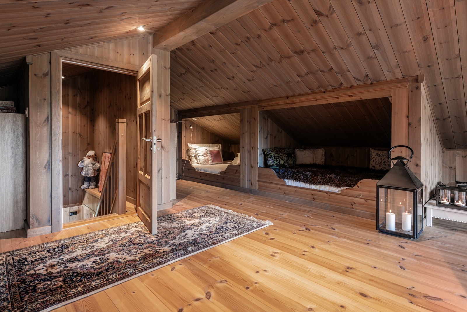 Hems/loftsrom med sengeplass til fire personer. Galleribilde