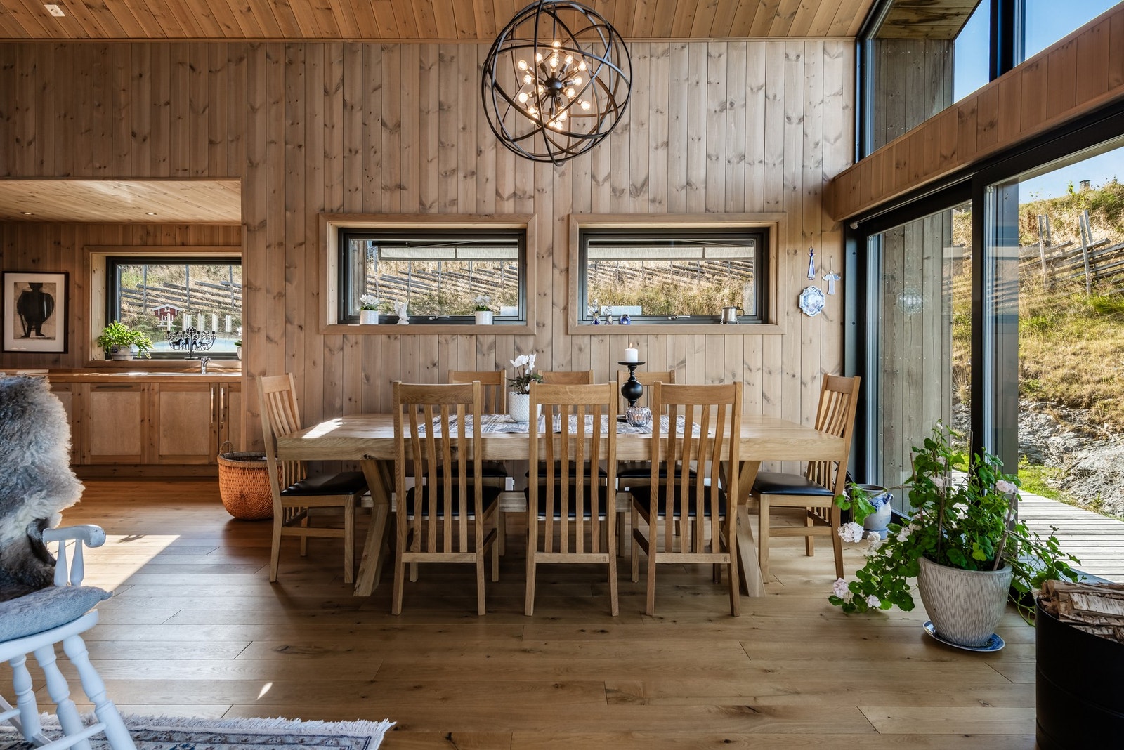 God plass til en spisegruppe. Galleribilde