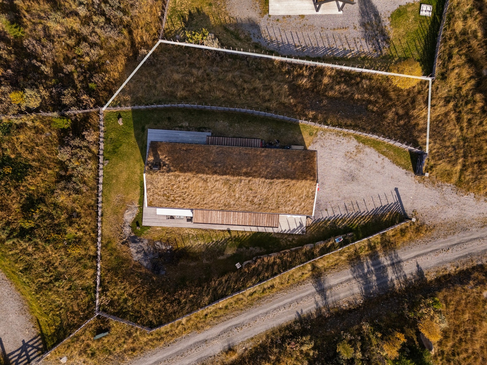 Oversiktskart tomt - mer enn det som er gjerdet inn Galleribilde