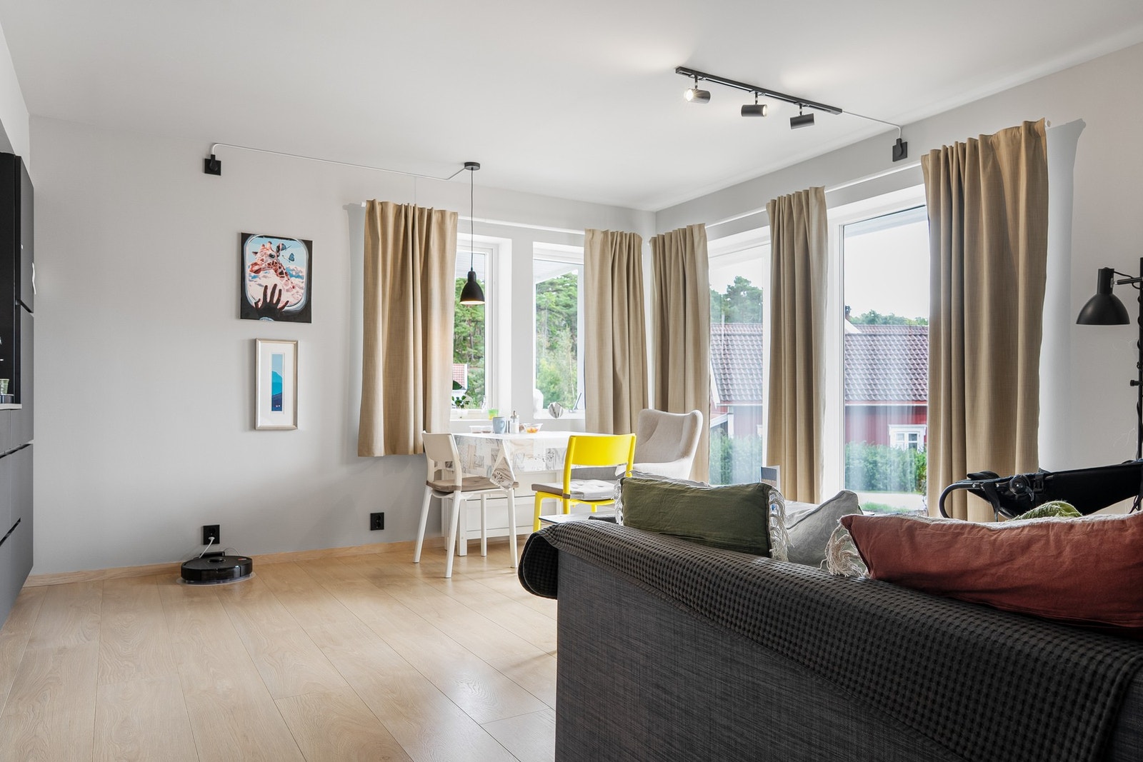 Stuen i utleiedelen. Galleribilde