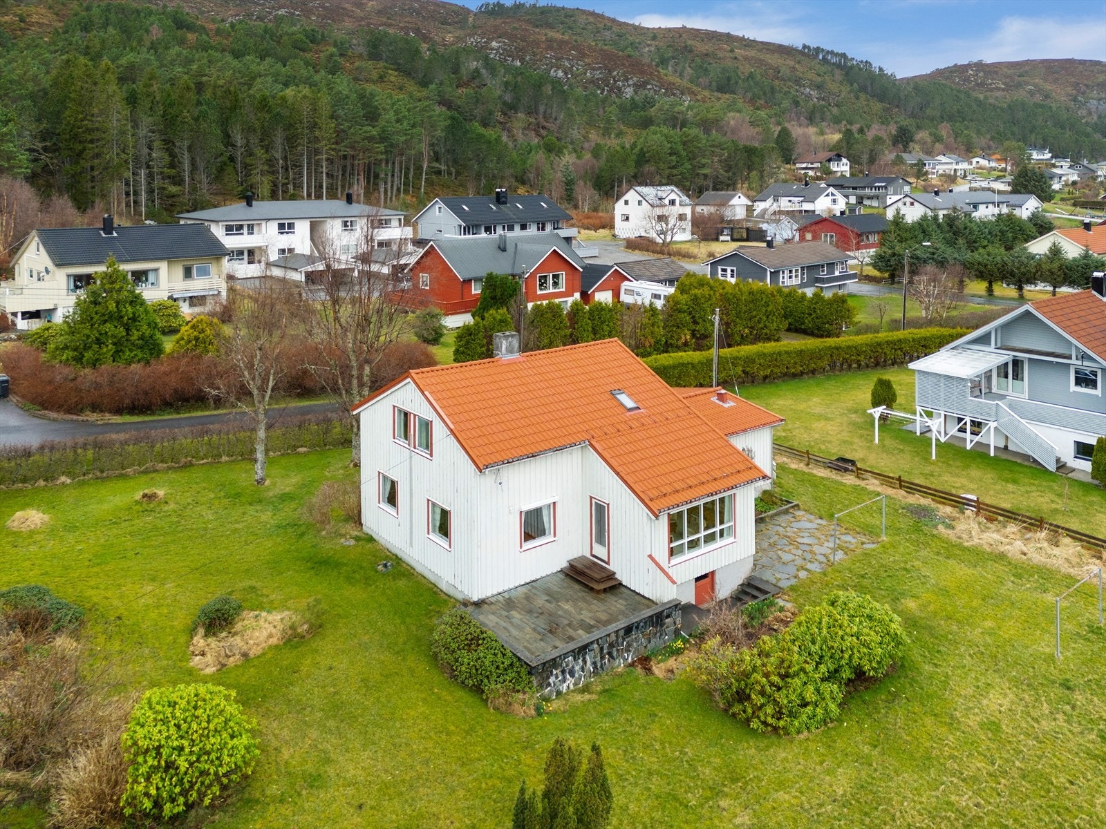 Dronefoto mot nordøst. Galleribilde