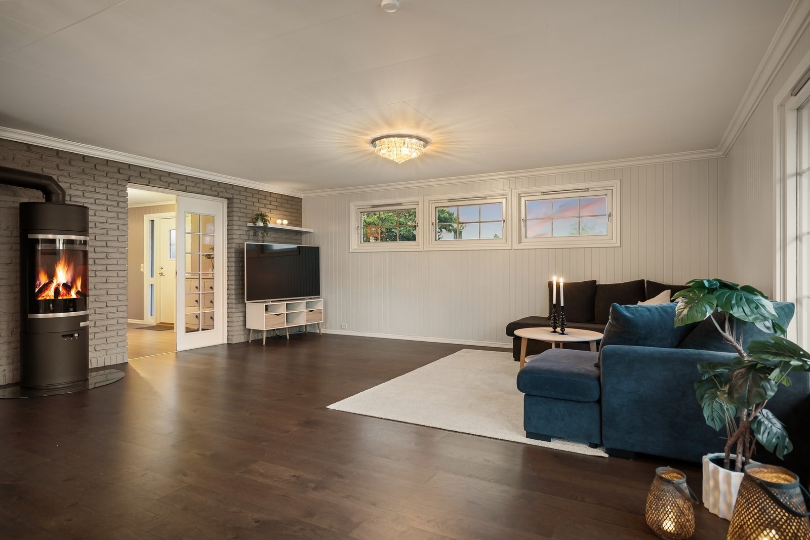 God plass til både TV-stue og salonggruppe Galleribilde