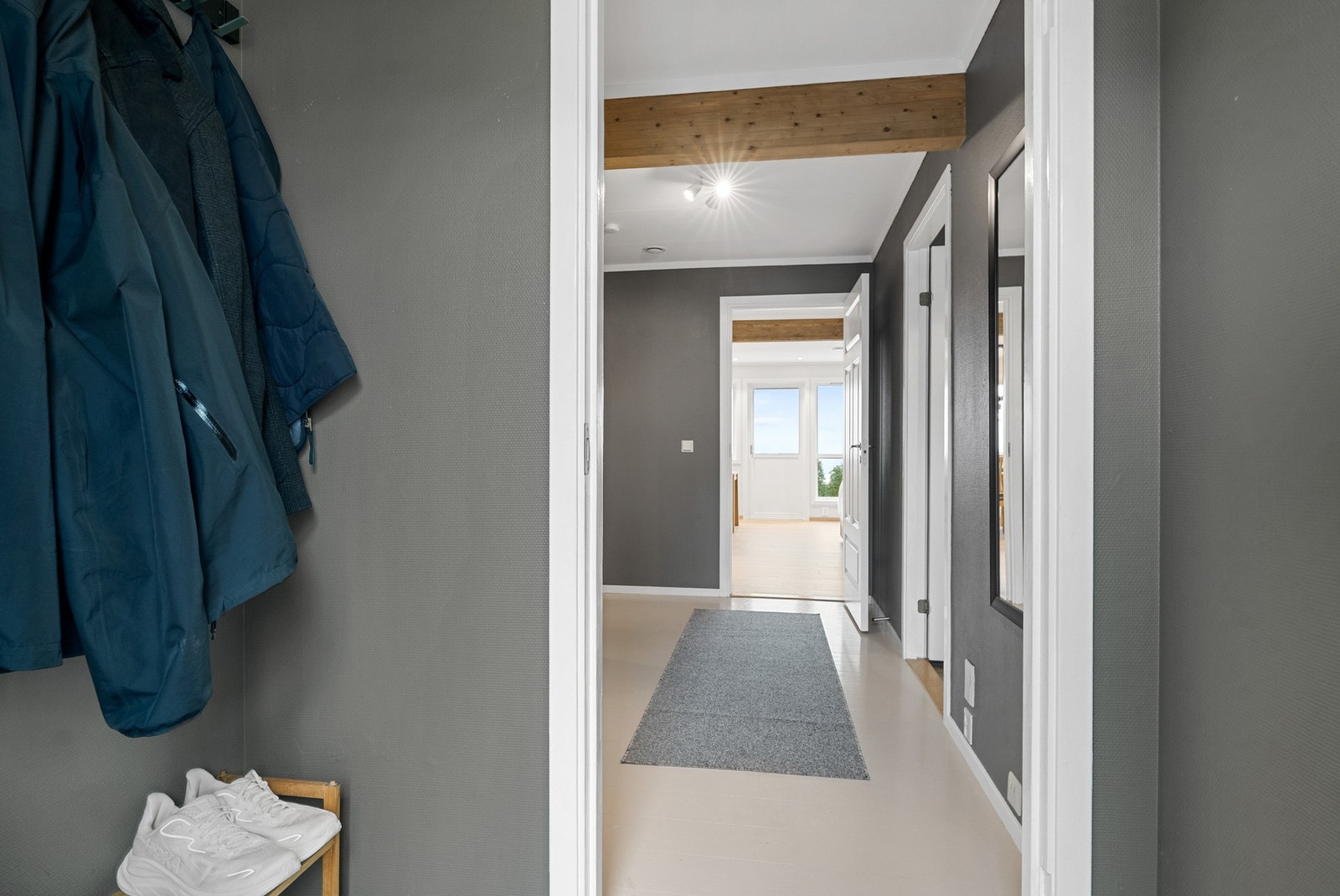 Velkommen inn! - Entré Galleribilde