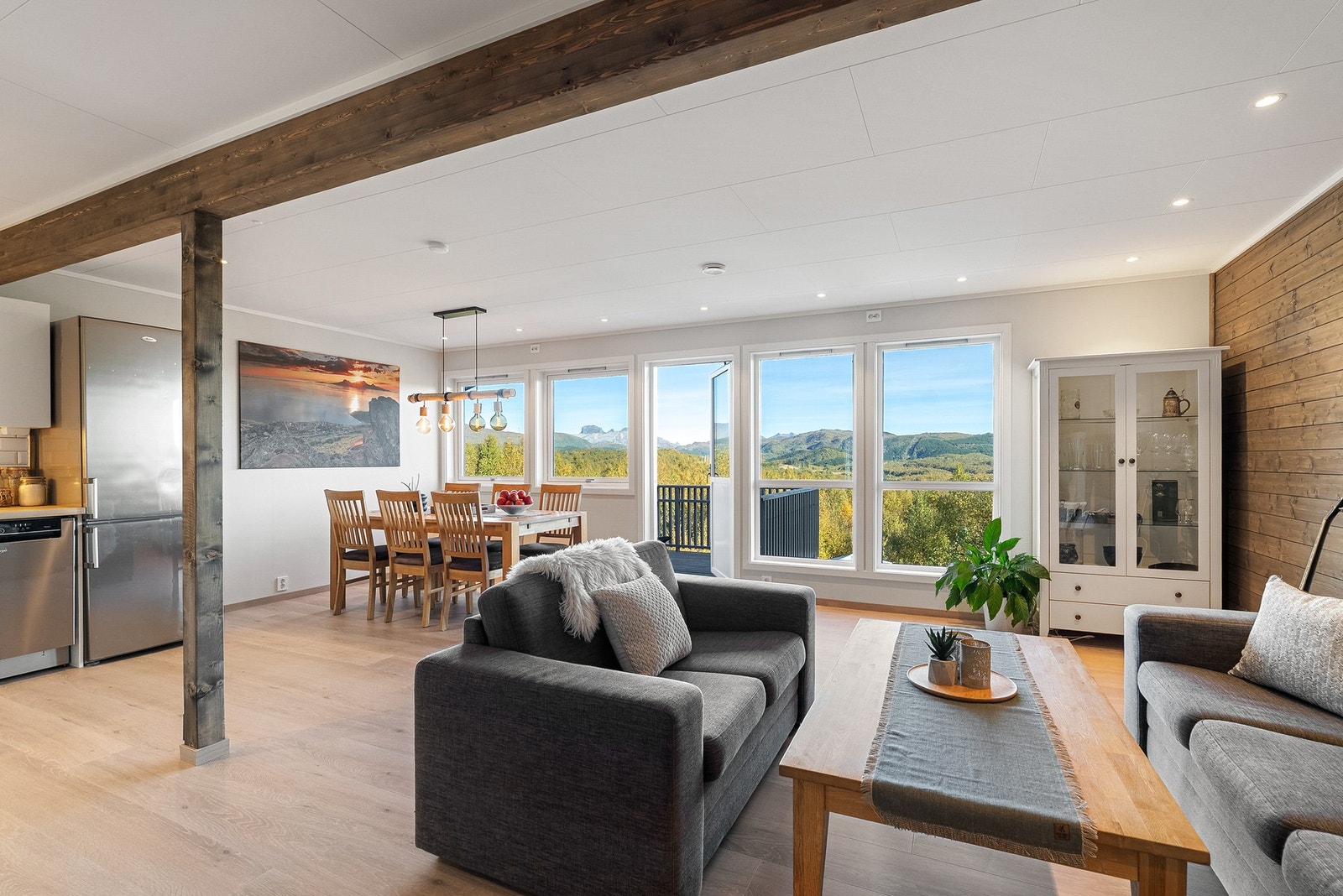 Velkommen til Bjørndalslia 107B (Foto: LEEL Media) Galleribilde