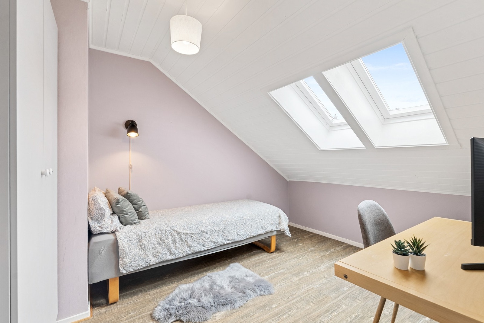 Soverom nr. 2 i god størrelse Galleribilde