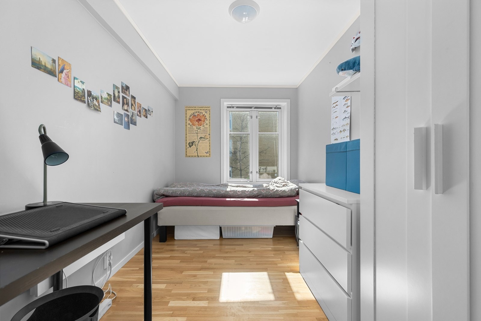 Det er også 5 soverom i 2. etasje. Galleribilde