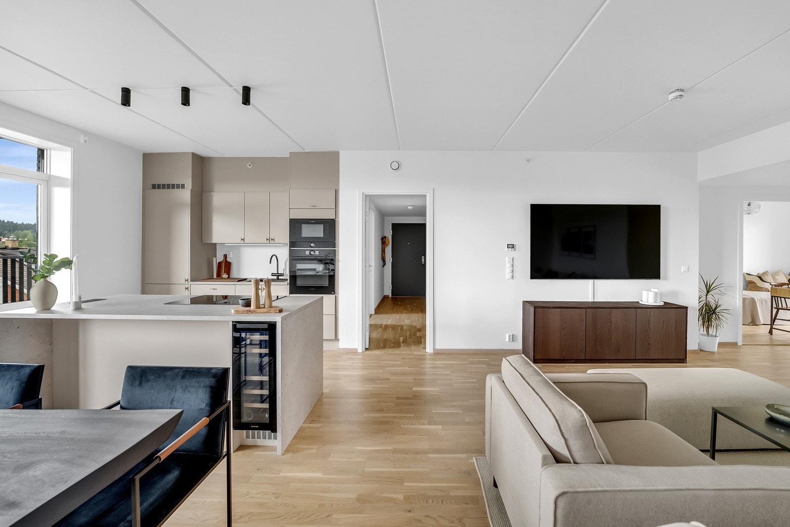 Stuen er det perfekte allrom for både to- og firebente. Galleribilde