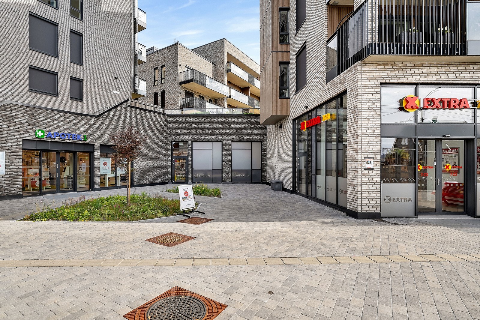 Heis rett opp til leiligheten fra bakkeplan og garasje. Galleribilde