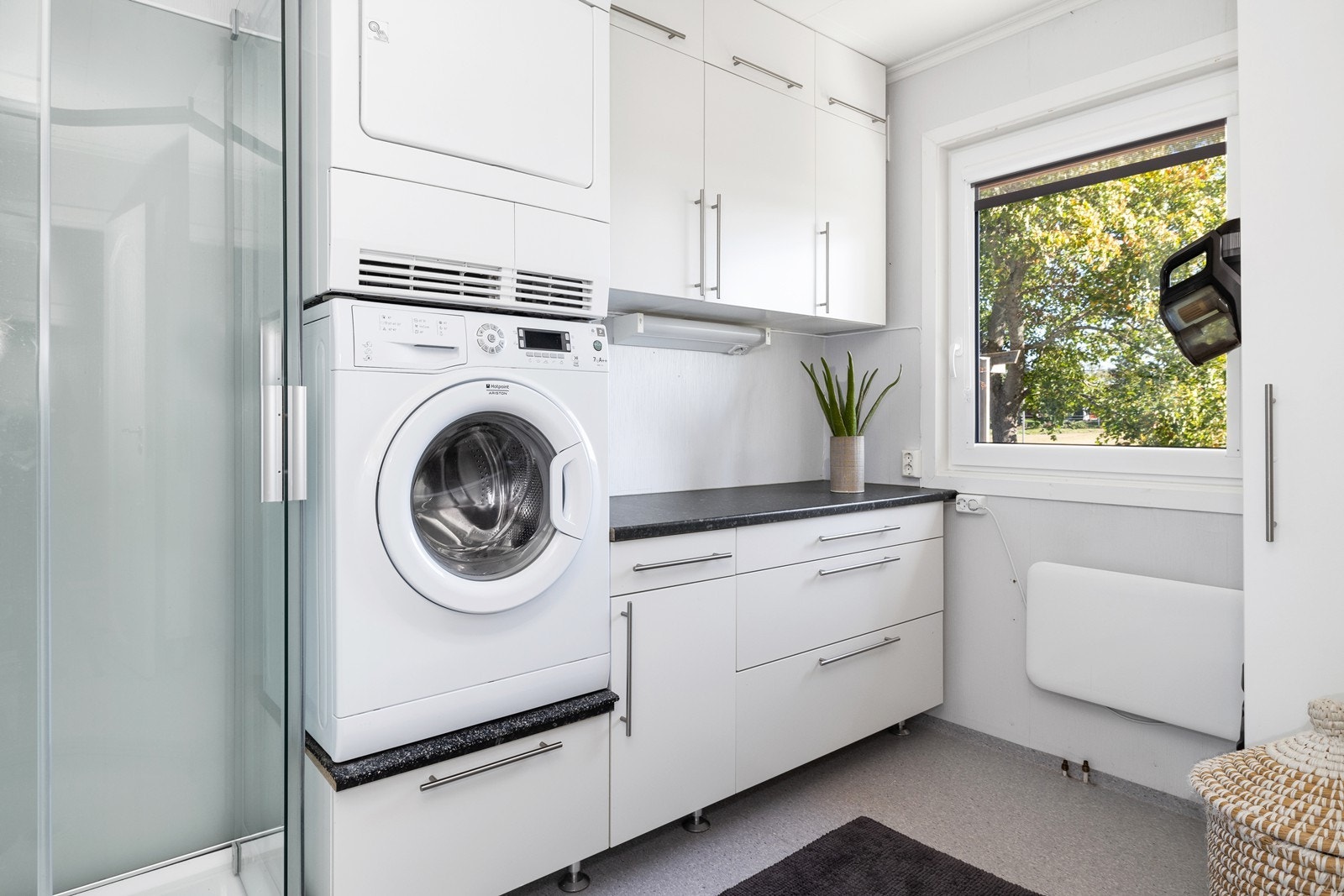 Stort og praktisk vaskerom Galleribilde