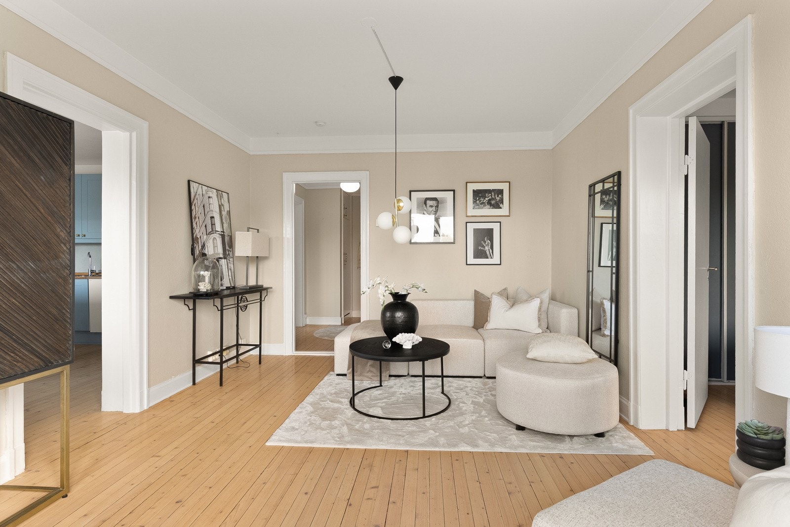 Her kan du enkelt kombinere sofakrok, spiseplass og andre løsninger etter behov Galleribilde