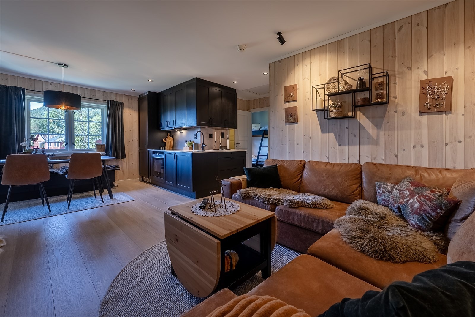 Stue/kjøkken Galleribilde