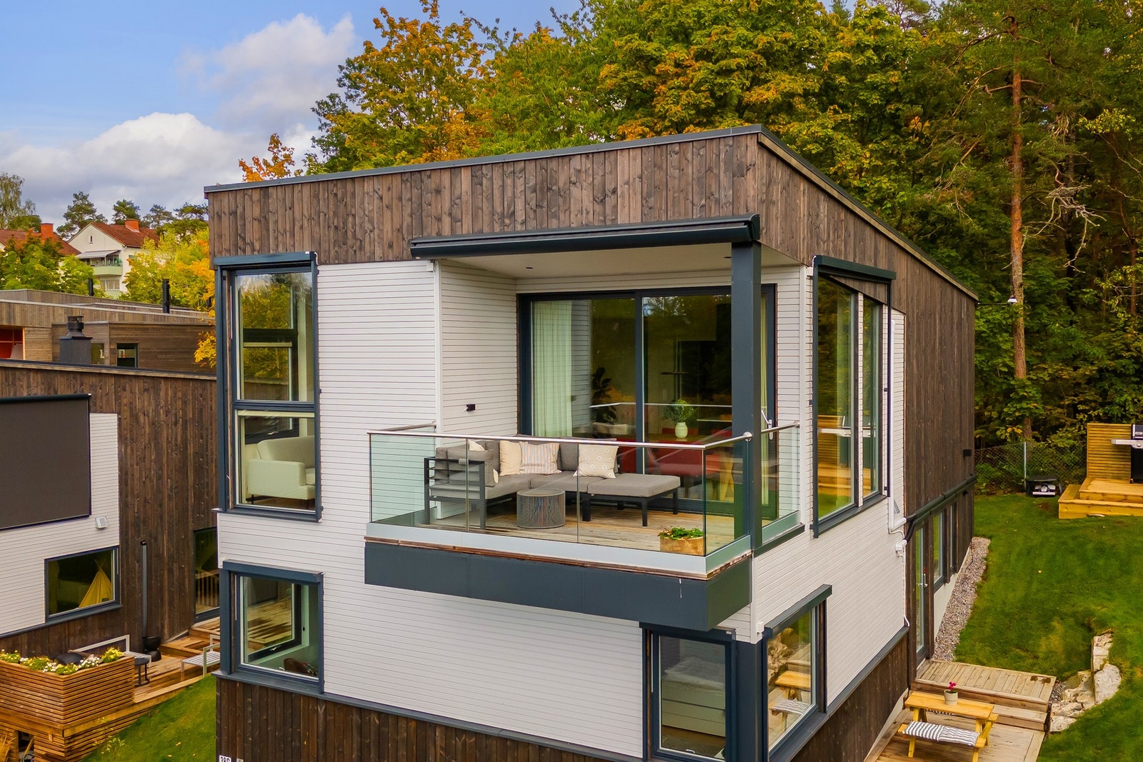 Beliggenheten på Nordstrand er trygg og familievennlig, med kort vei til barnehager, skoler, kollektivtransport. Galleribilde