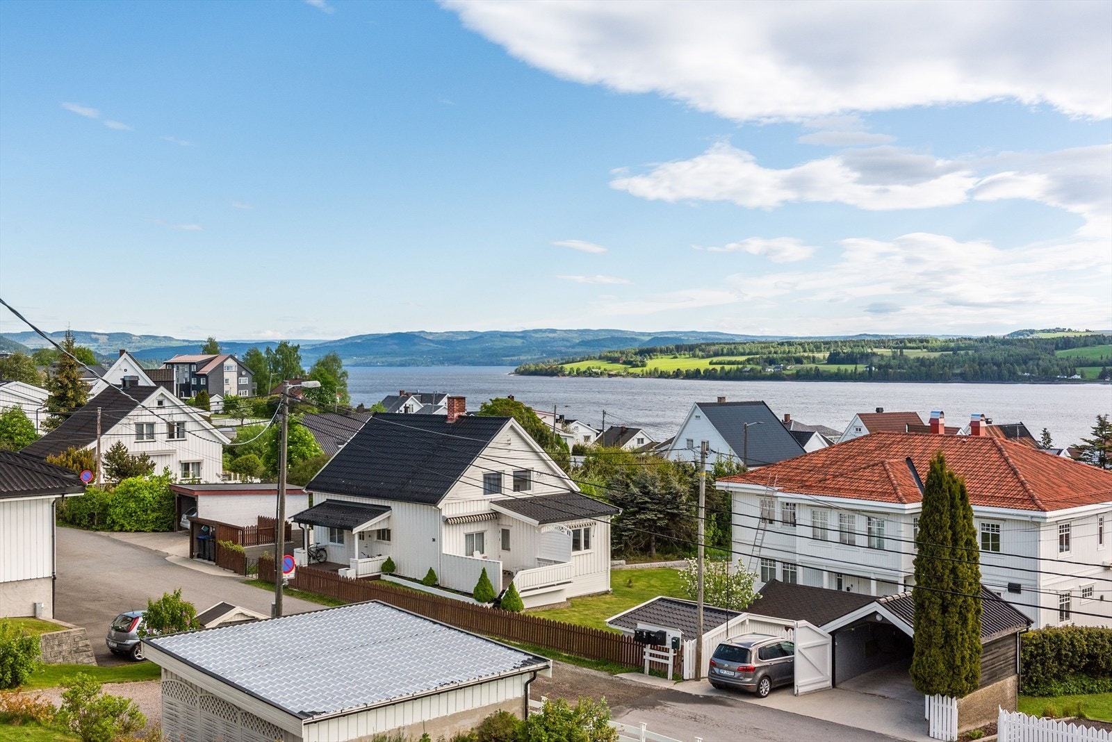 Dronebilde mot utsikt mot nordvest Galleribilde