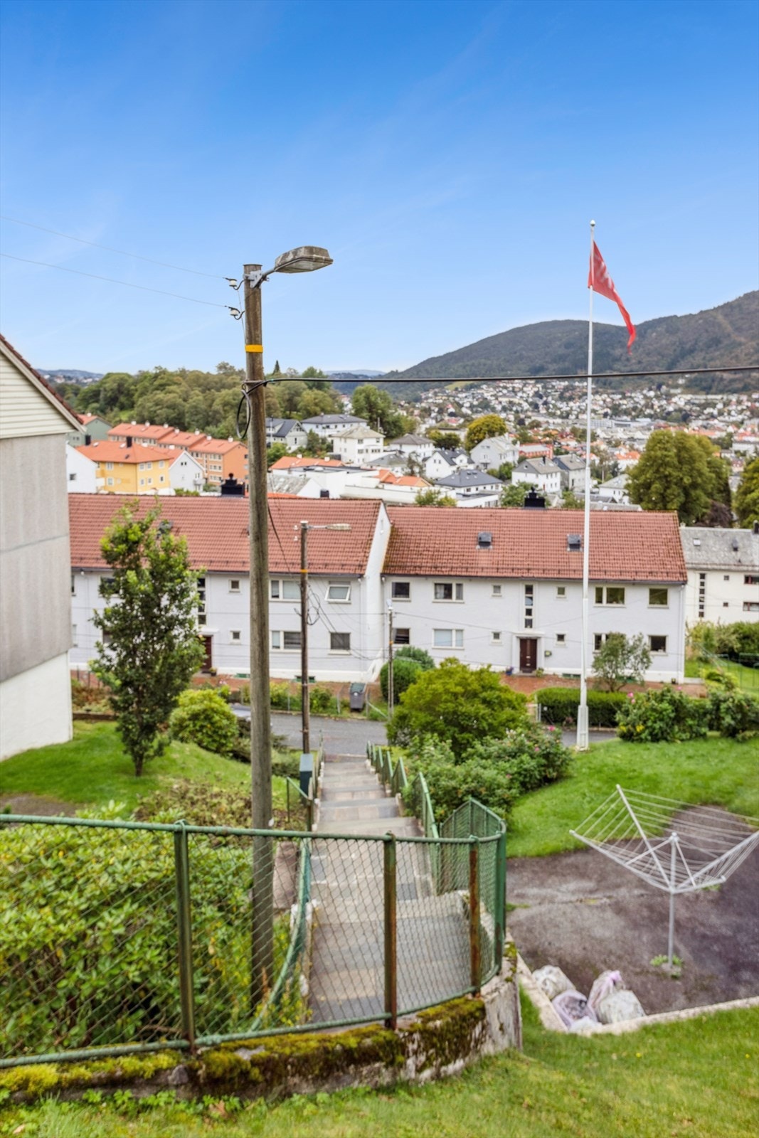 Snarvei fra boligen ned til Vognstølen Galleribilde