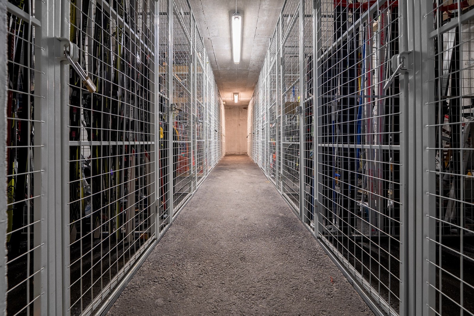 Bod i kjelleretasjen Galleribilde