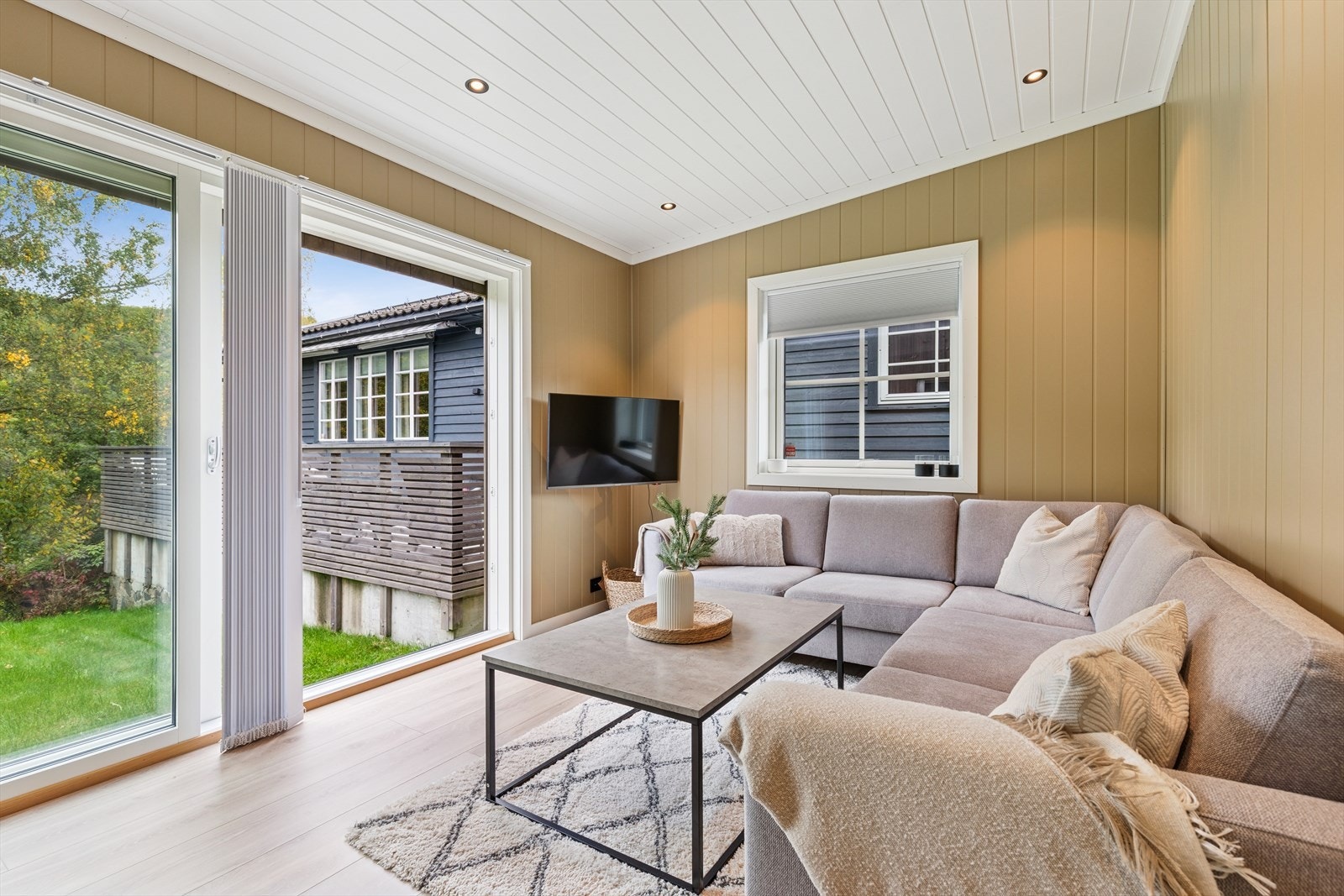 Påbygget hagestue (ikke søkt godkjent) Galleribilde