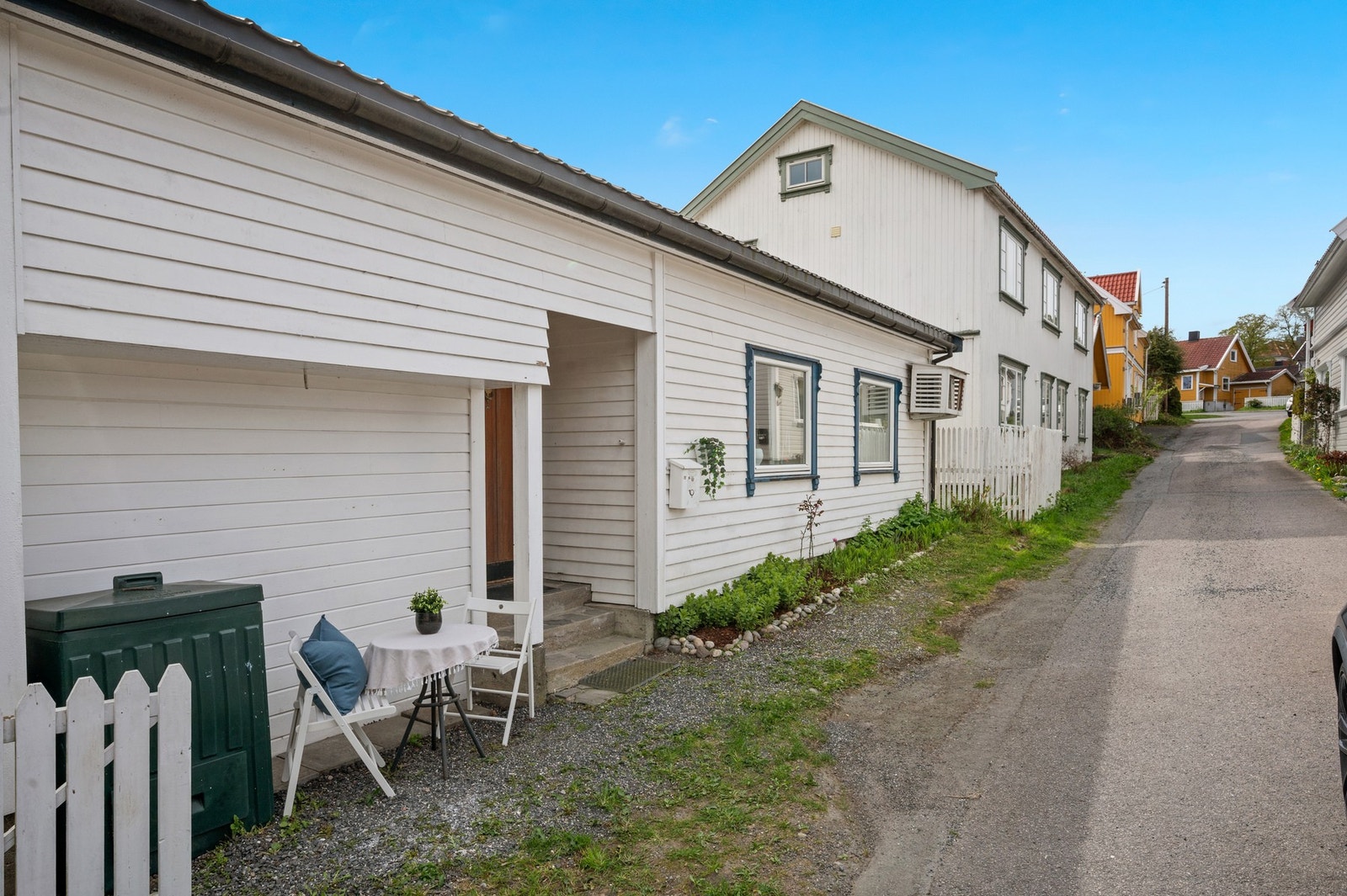 Er du klar for å bo i et hjem som kombinerer nostalgisk sjarm med moderne komfort? Da bør du absolutt ta en titt på denne eiendommen. Galleribilde