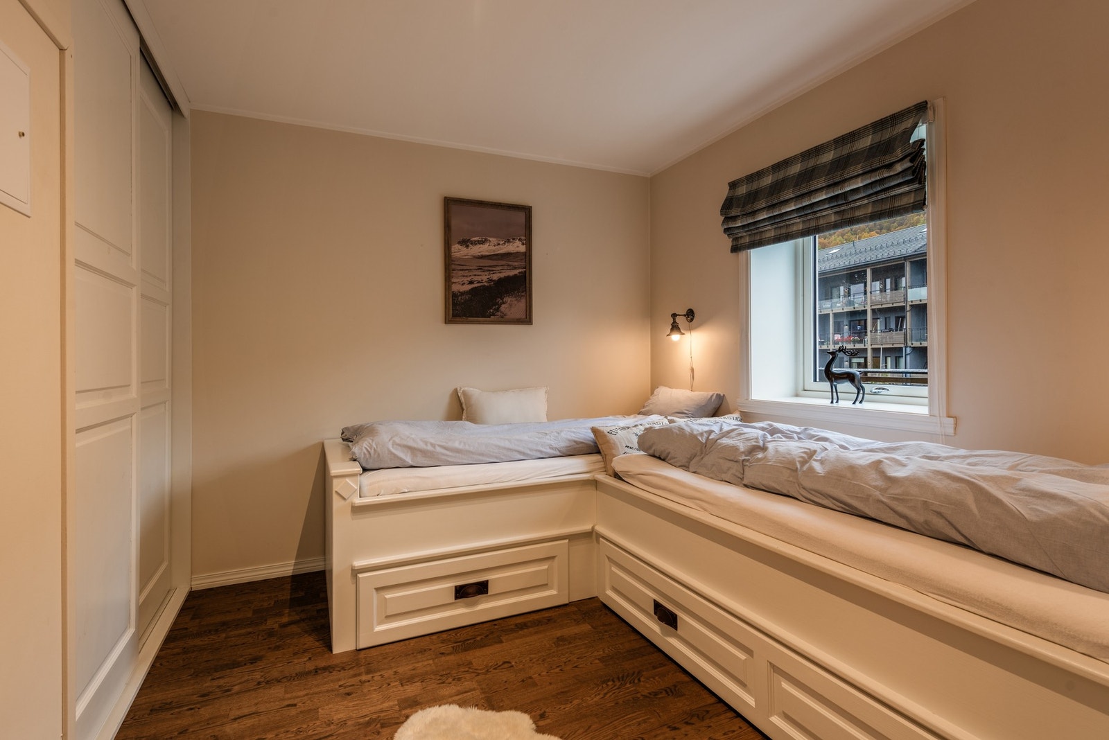 Leiligheten har tre hyggelige soverom Galleribilde