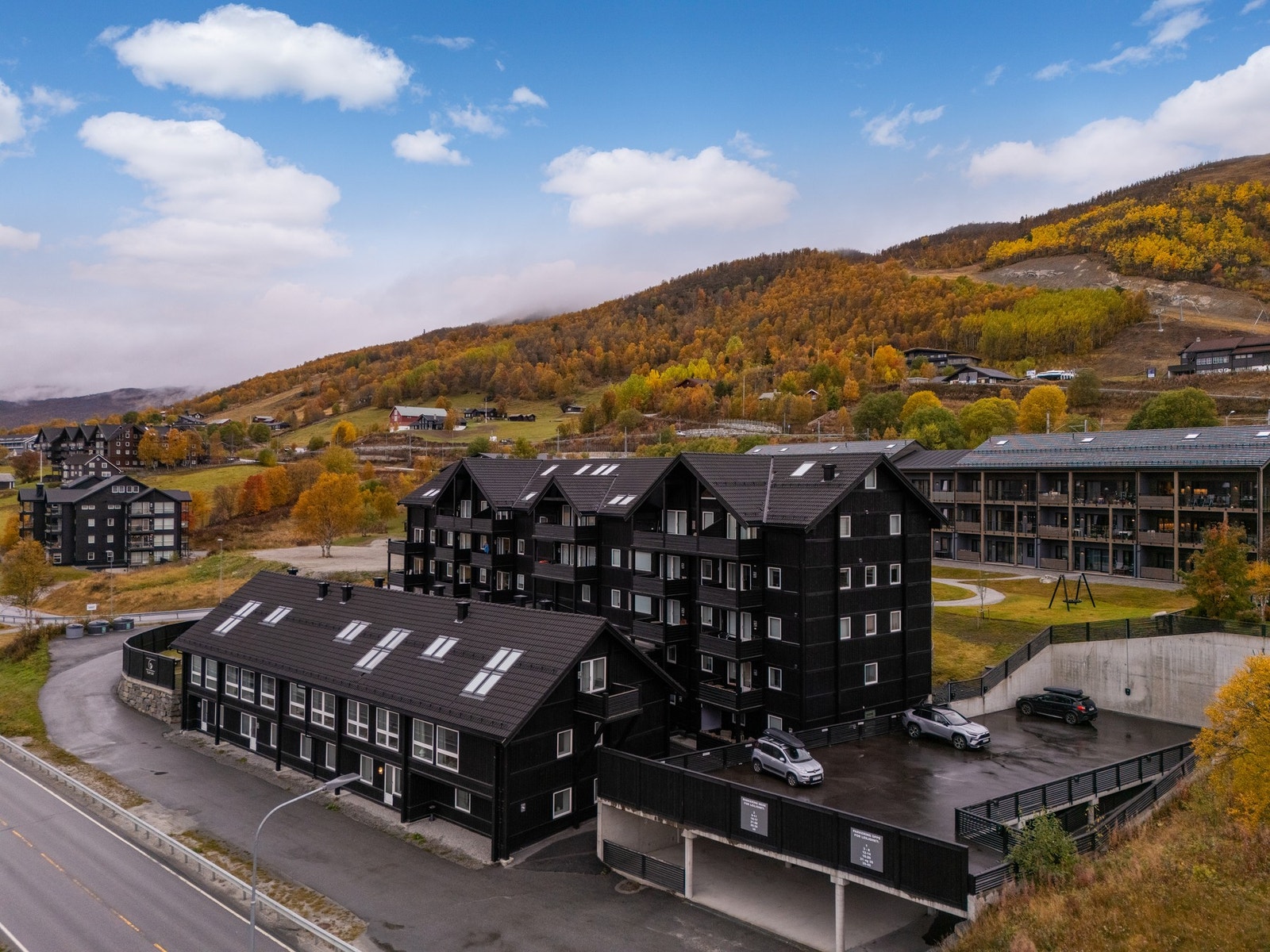 Geilo Gaarden ligger sentralt på Geilo med "alt" i umiddelbar nærhet Galleribilde