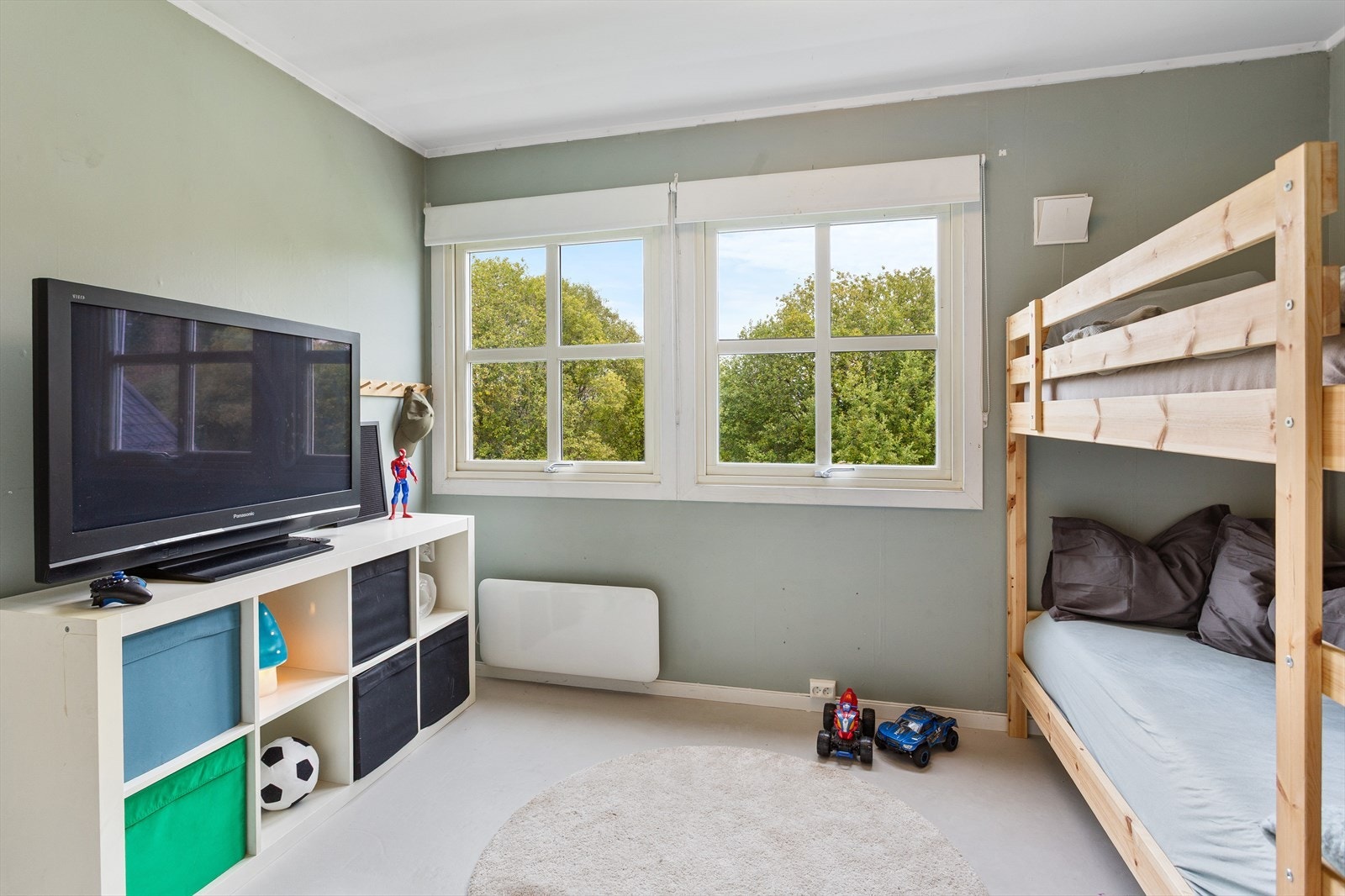 Det siste soverommet malt i en delikat grønn farge Galleribilde