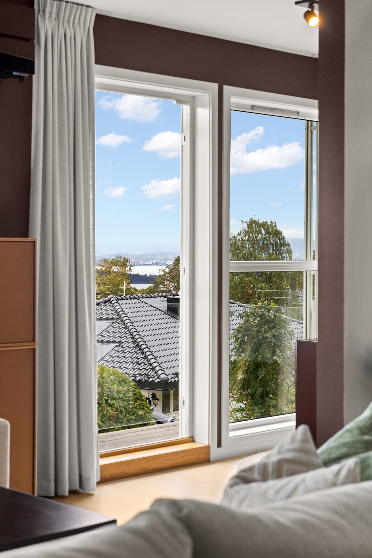 Utsikt fra stue. Galleribilde