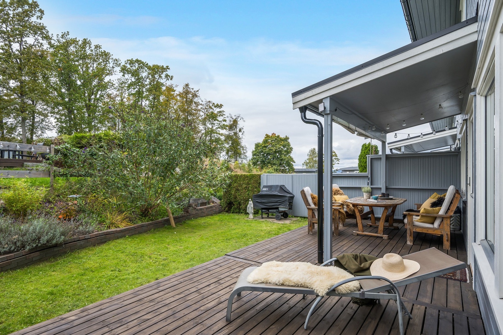 Uteplass Galleribilde