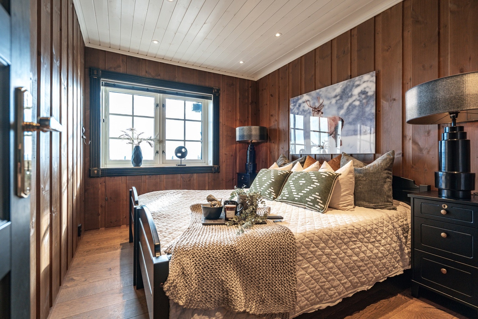 Lune soverom. Galleribilde