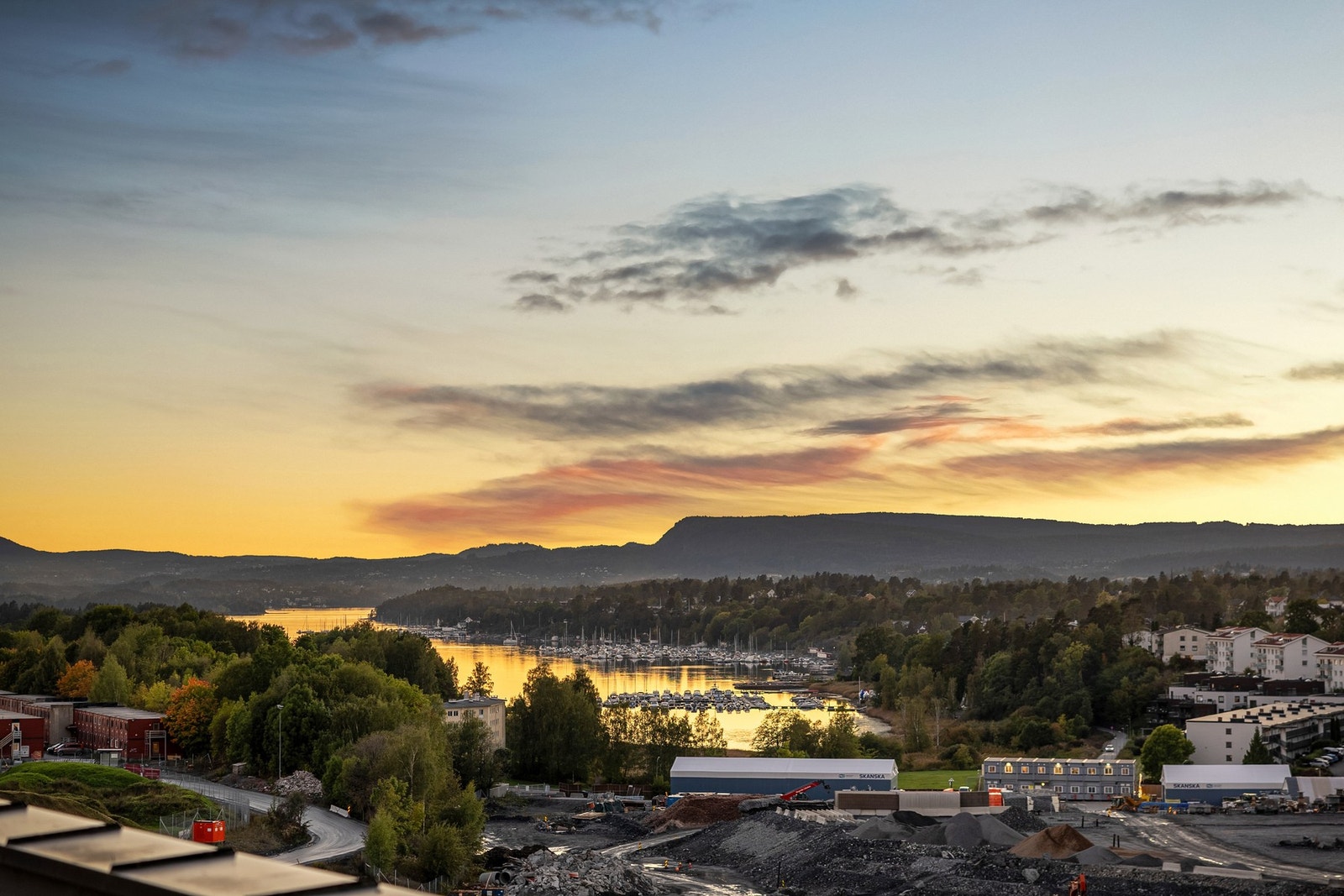 Spektakulær panoramautsikt over nærområdet og sjøen. Galleribilde