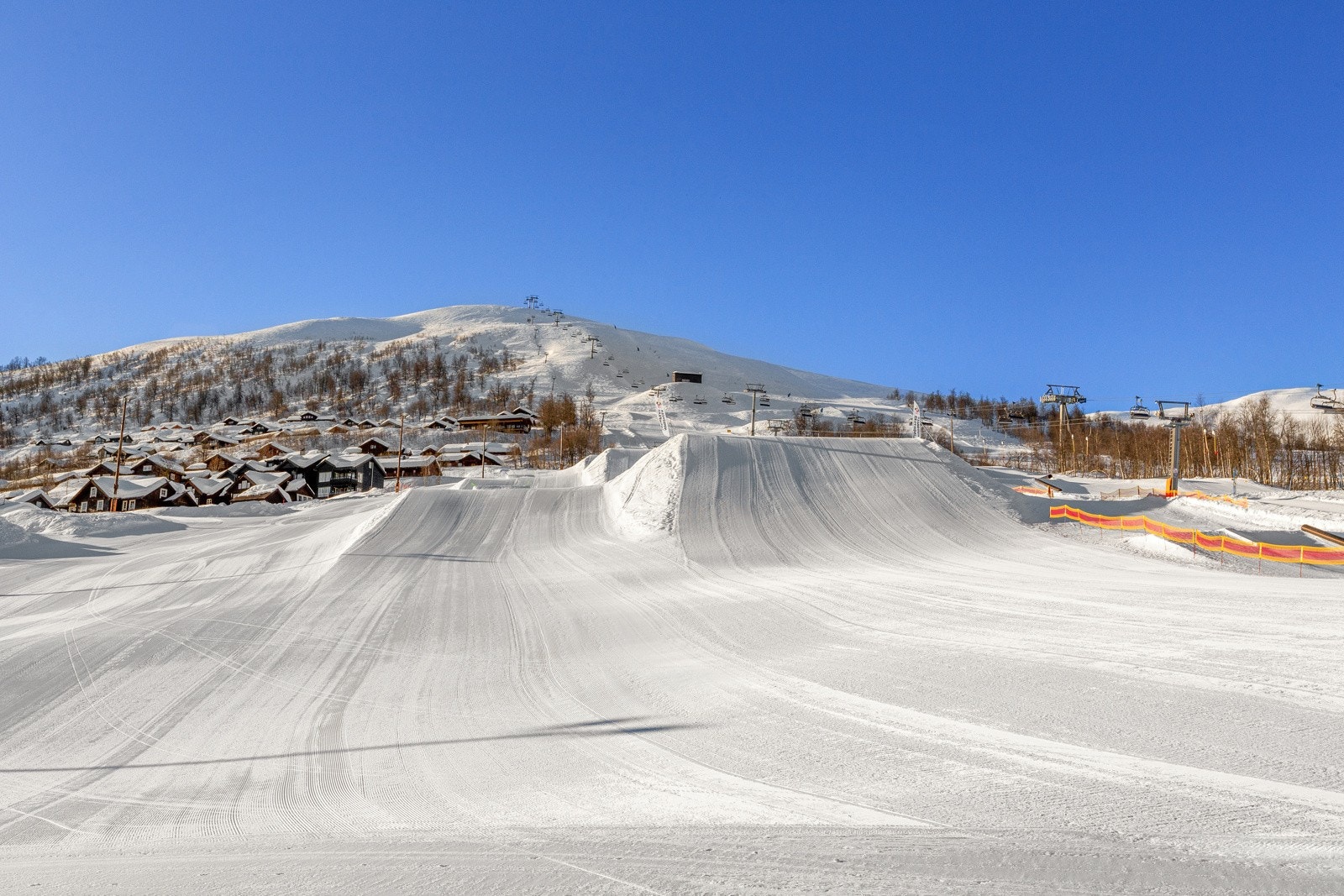 Alpinanlegget i Myrkdalen er et skieldorado for store og små. Galleribilde