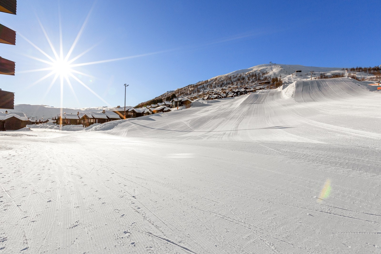 Alpinanlegget i Myrkdalen er et skieldorado for store og små. Galleribilde