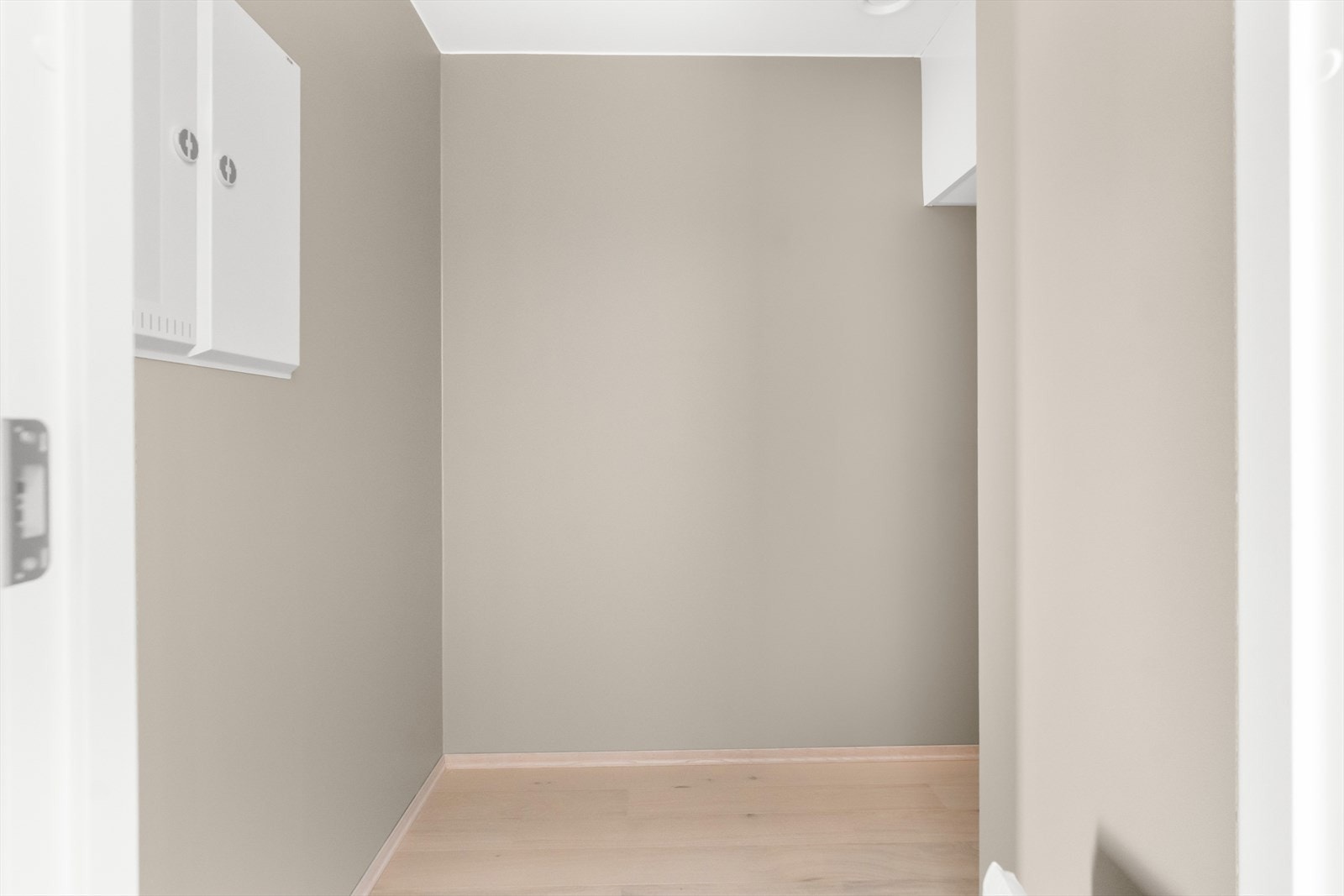 Innvendig bod for ekstra oppbevaringsplass. Galleribilde