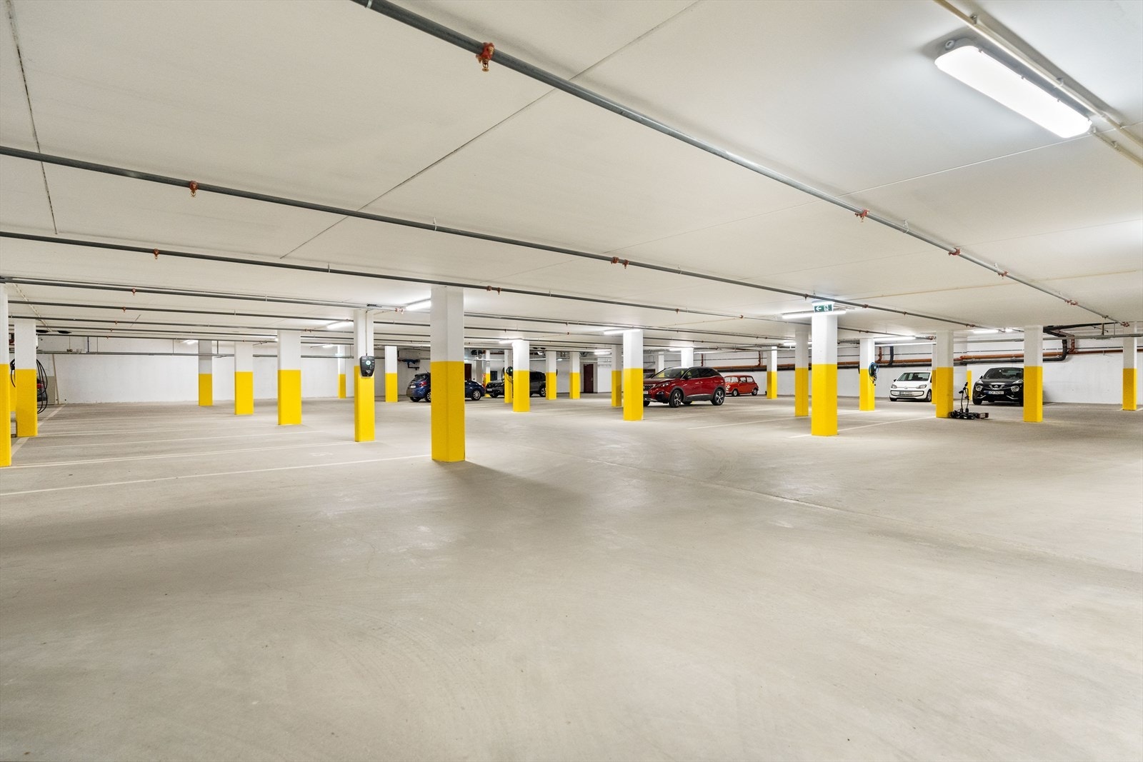 Det medfølger en garasjeplass. Galleribilde