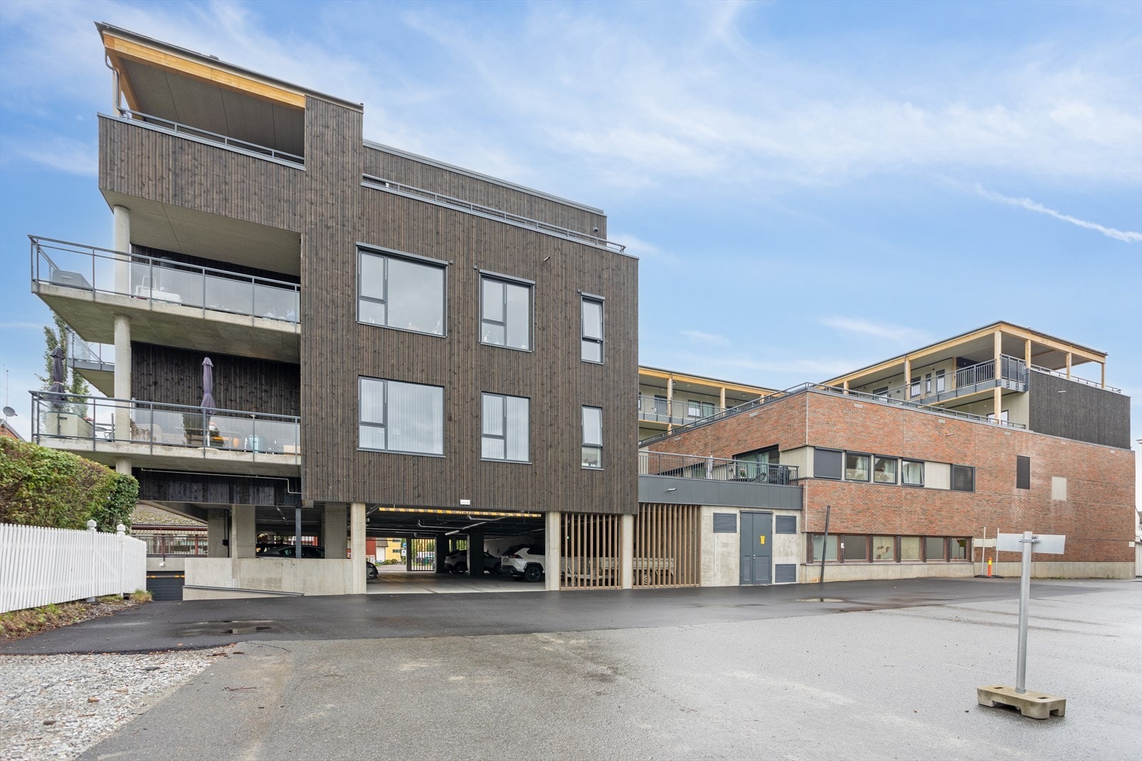 Sentrumsgården, parkering under tak og i parkeringskjeller. Galleribilde