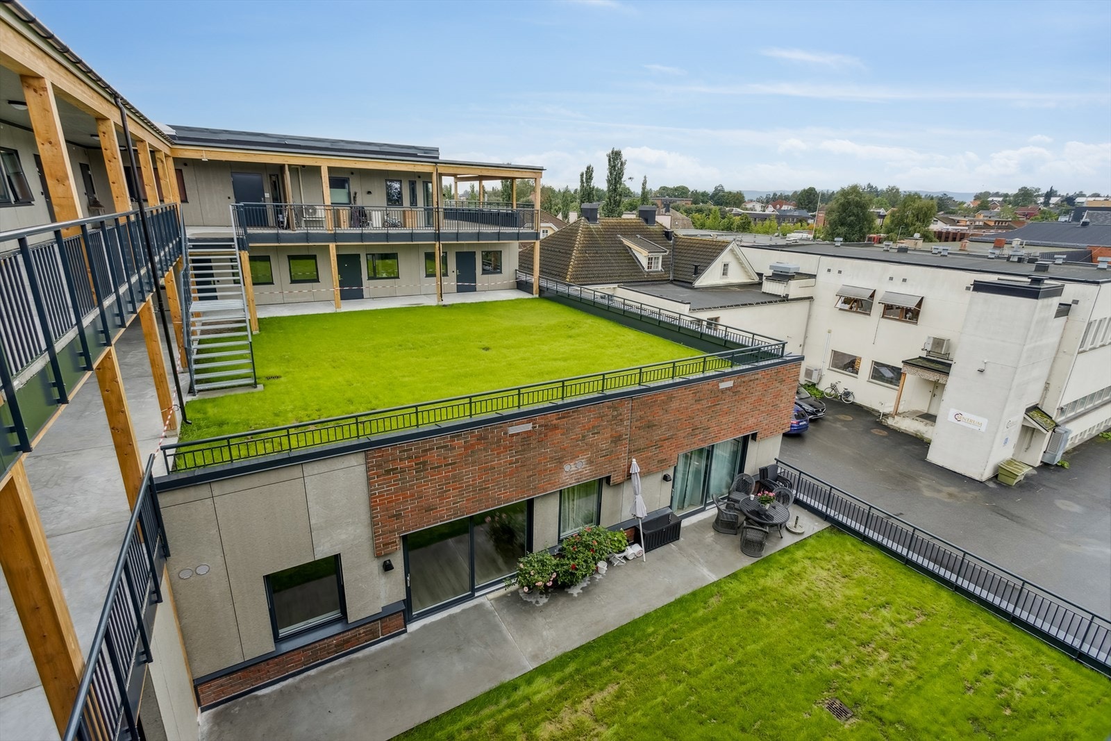 I sameiet er det flere koselige uteplasser. Galleribilde