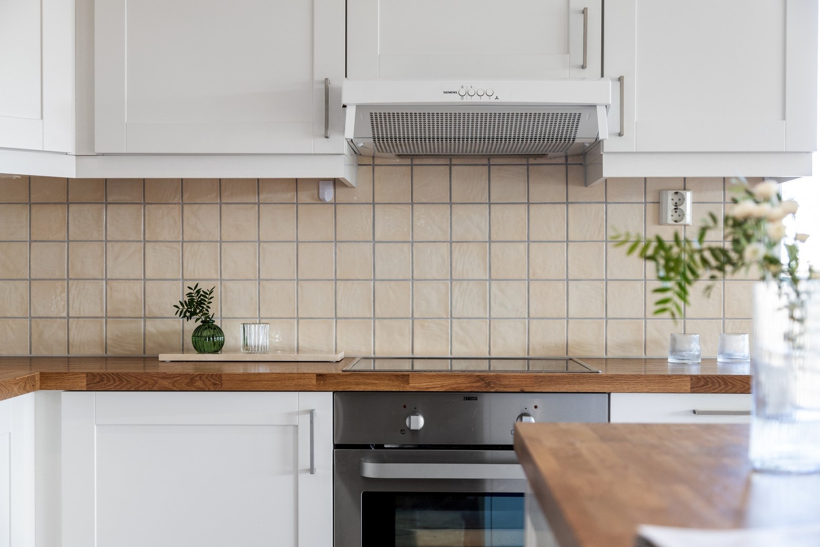 Kjøkkenventilator med avtrekk ut. Galleribilde