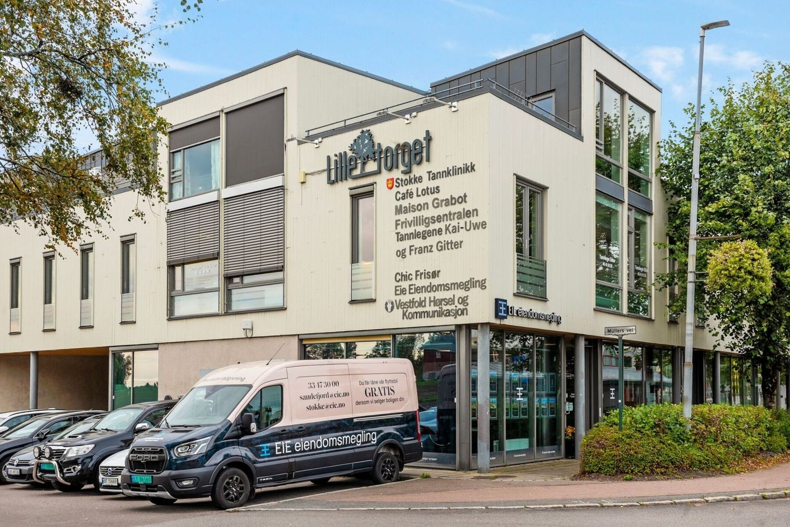 På Lilletorget og Stokkesenter finner du "alt" Galleribilde