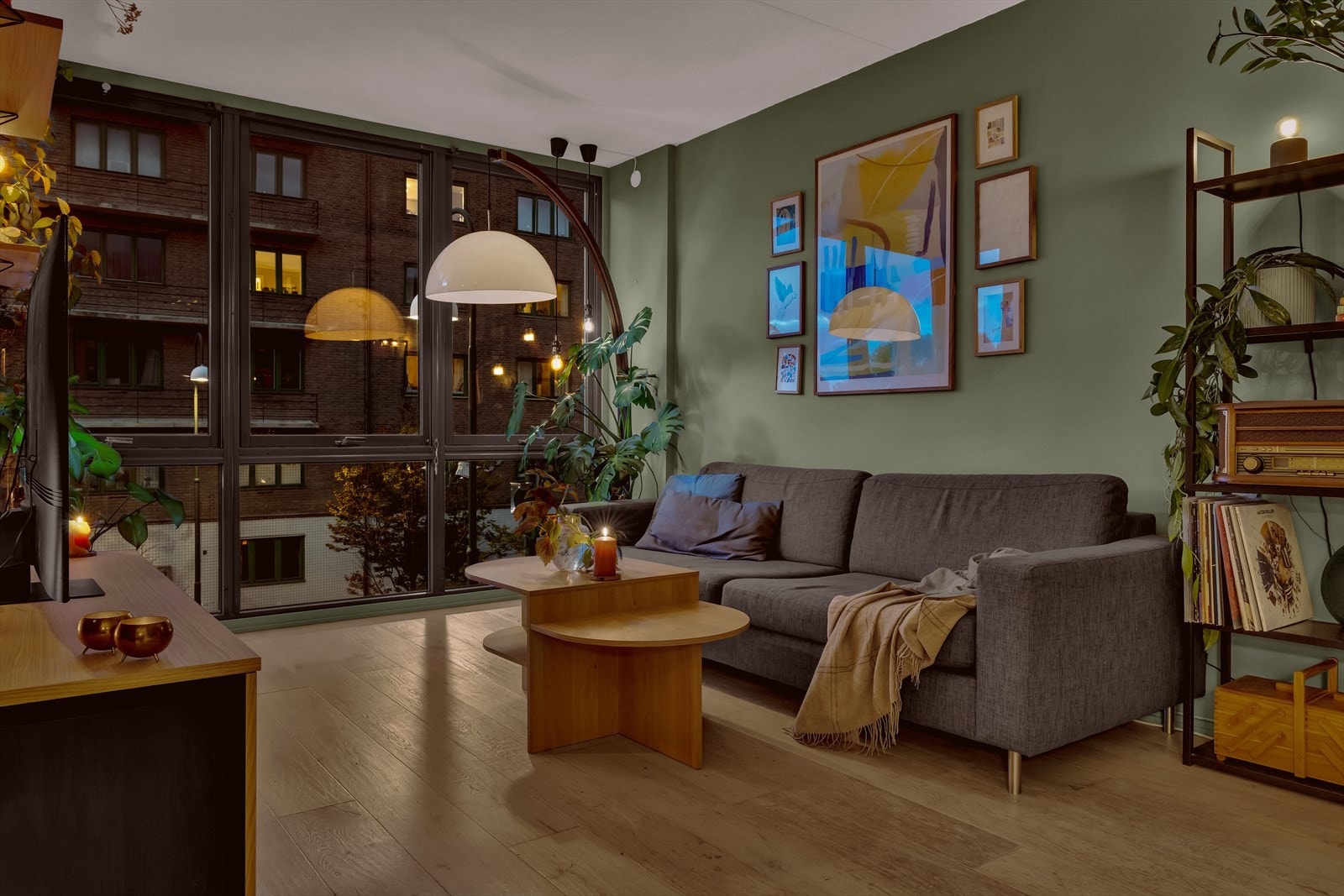 Caroline Ephraim v/ Nordvik Bjørvika har gleden av å presentere stilfulle St. Halvards gate 67! Galleribilde