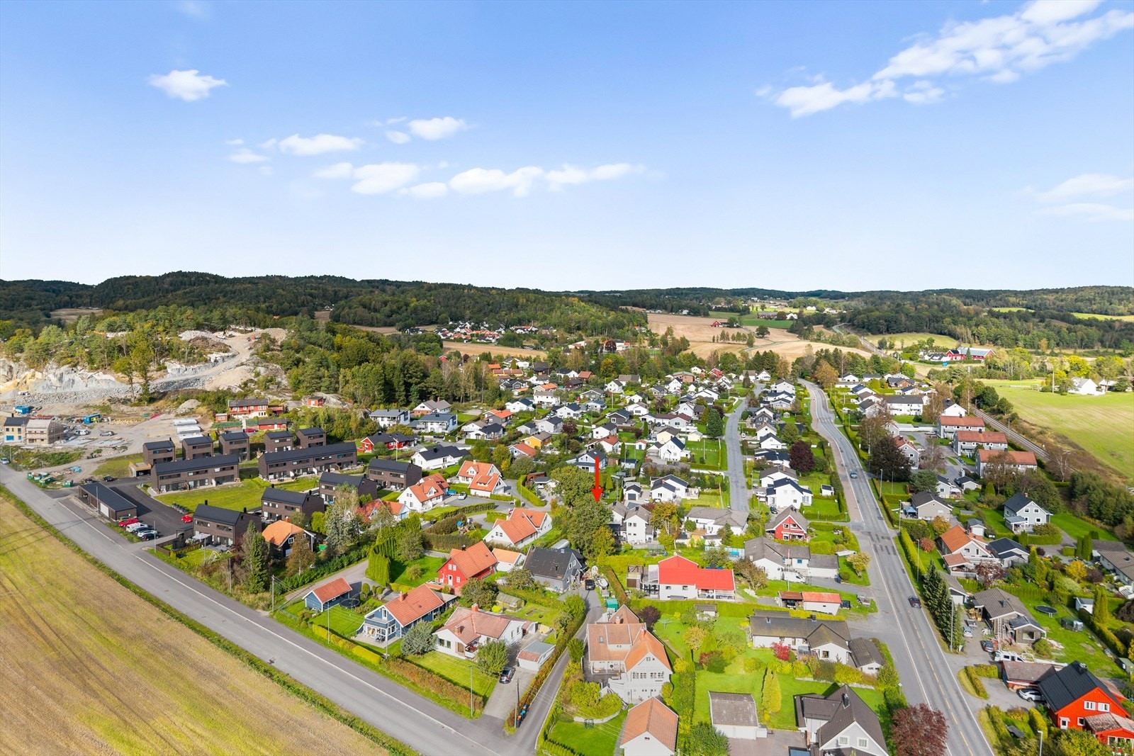 Innen gangavstand ligger både Unneberg barneskole og Breidablikk ungdomsskole, noe som gjør hverdagen enkel og oversiktlig for barnefamilier. Galleribilde