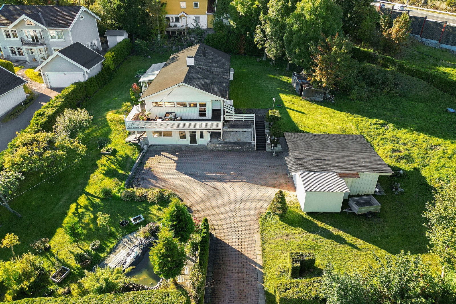 Stor tomt på 2522 kvm med gode solforhold Galleribilde