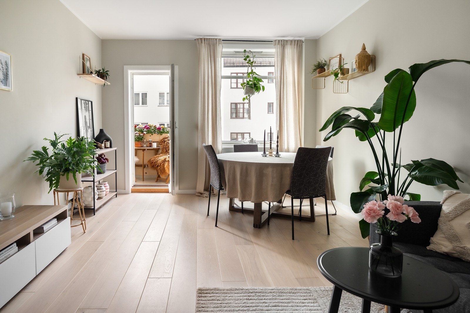 Velkommen til Flintoes gate 2! Galleribilde