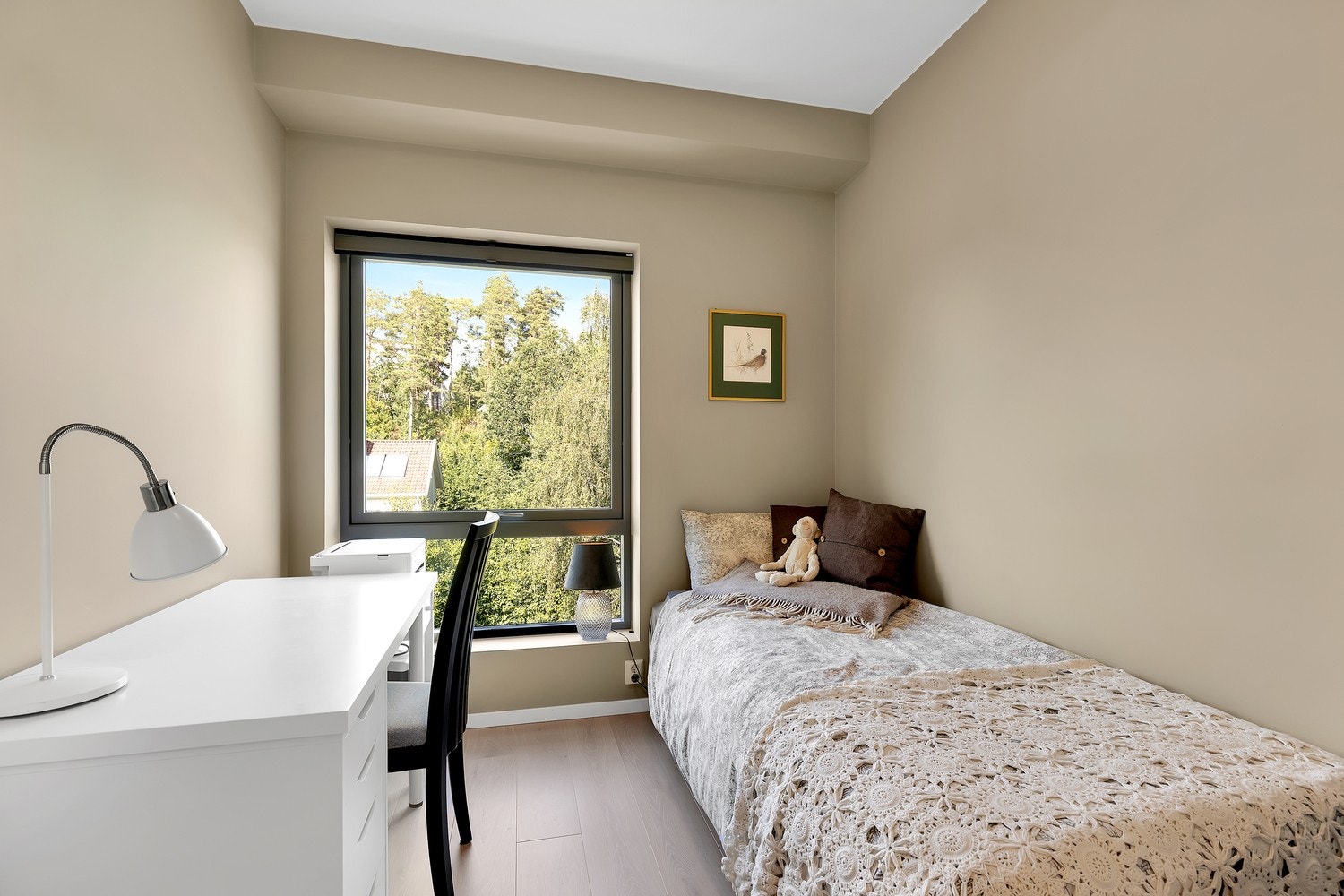 Soverom som kan benyttes til gjesterom, barnerom, eller kontor - alt etter eget behov. Galleribilde