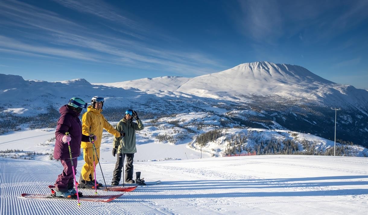 Gaustaområdet ligger kun 20 minutters kjøring unna og er en av Norges mest populære skidestinasjoner Galleribilde