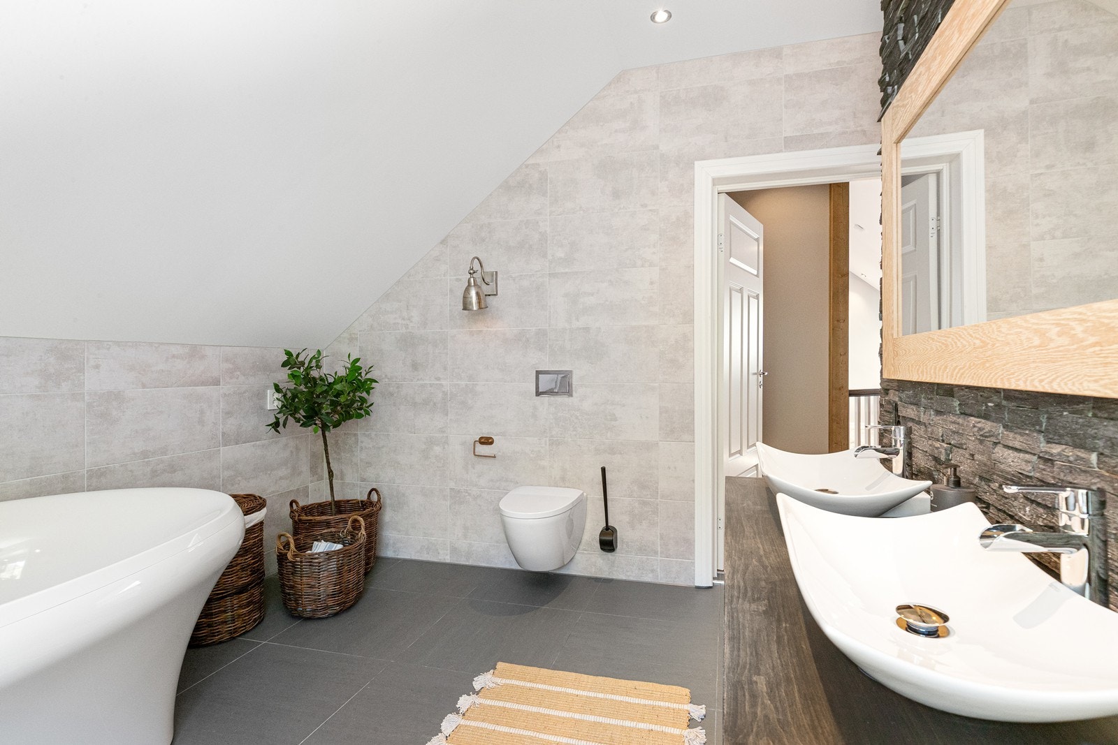 Det er også dobbel servant Galleribilde