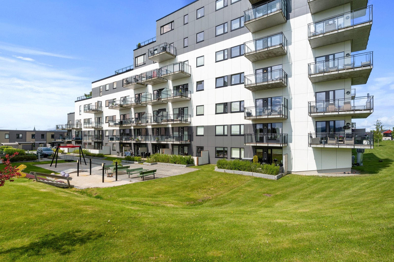 Leiligheten ligger i et nyetablert og attraktivt boområde på Tiller. Galleribilde