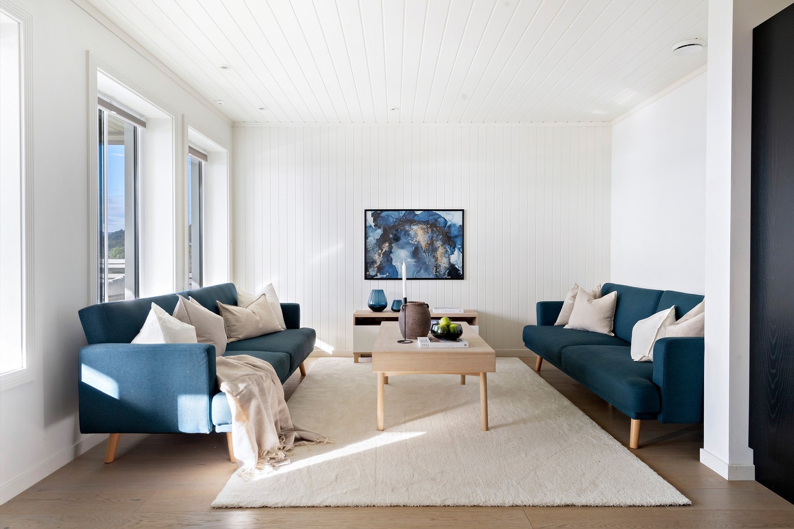 Her er det god plass til sittegruppe. Galleribilde