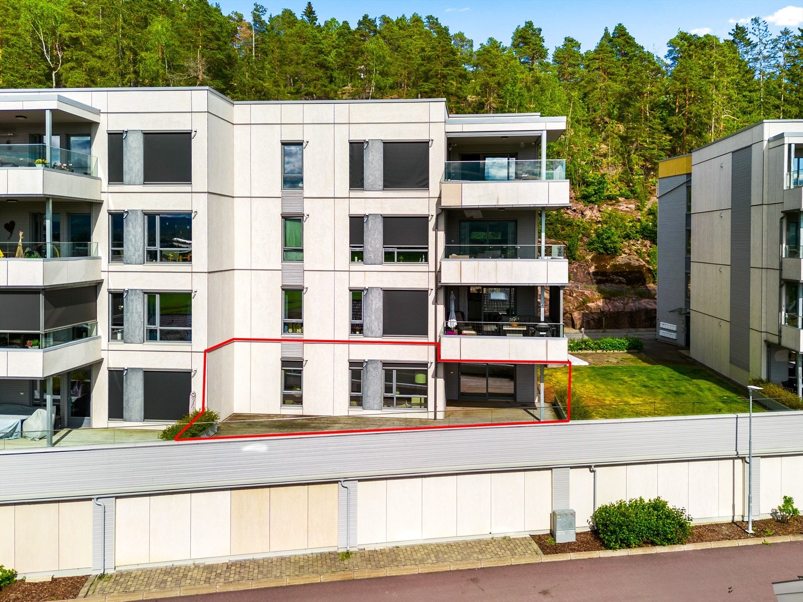 Leiligheten ligger som endeleilighet og ble ferdigstilt i 2017. Galleribilde