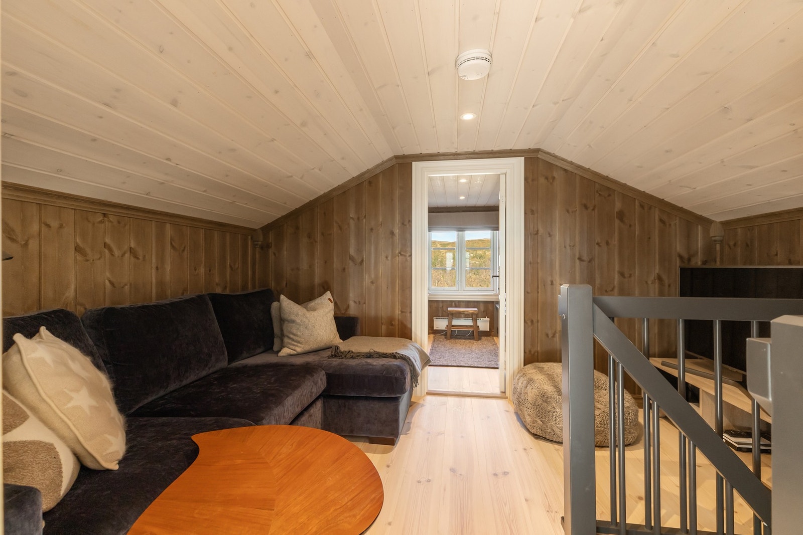 Romslig hems med gulvareal på 27 kvm. Galleribilde