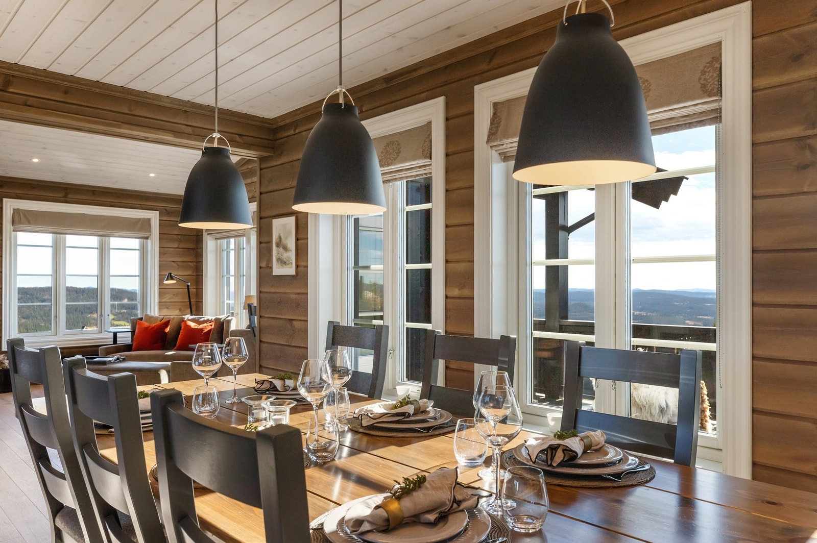 Måltider kan nytes sammen med utsikten Galleribilde